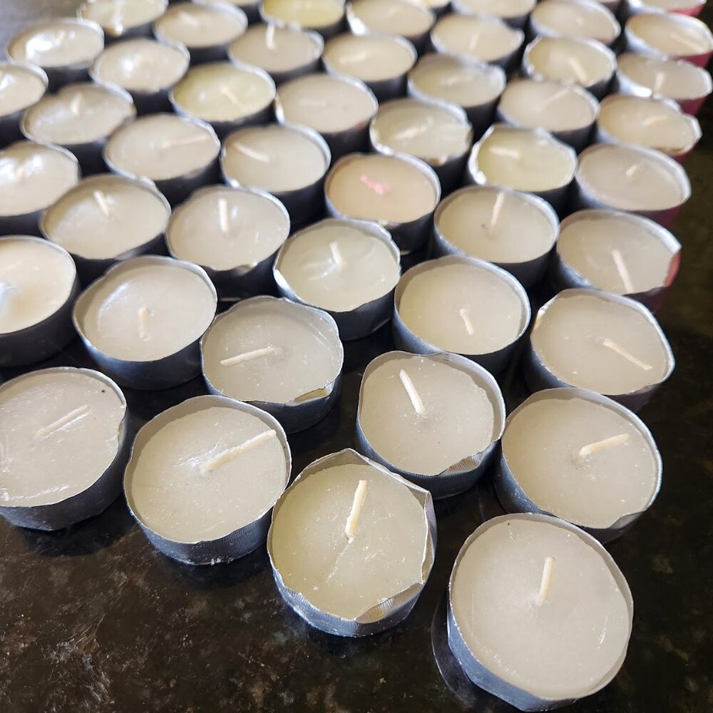 63 White Unscented Tealight Candles - Bulk Lot - Picture 7 of 7